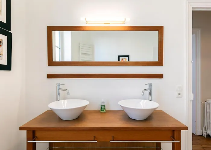 Superbe Maison Familiale Avec Jardin Au Coeur De * 比亚里茨