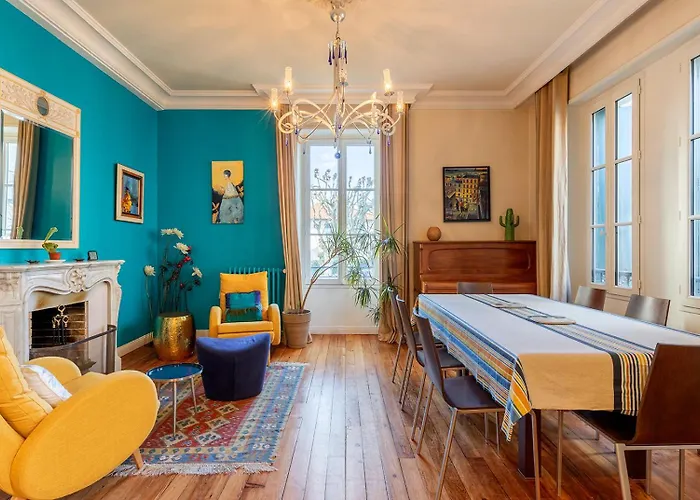 Superbe Maison Familiale Avec Jardin Au Coeur De *