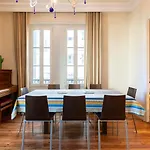 Vakantiehuis Superbe Maison Familiale Avec Jardin Au Coeur De Biarritz